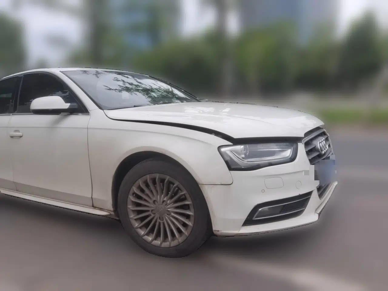 Audi A4L 2015 35 TFSI Automatic Comfort Model — миниатюра 3