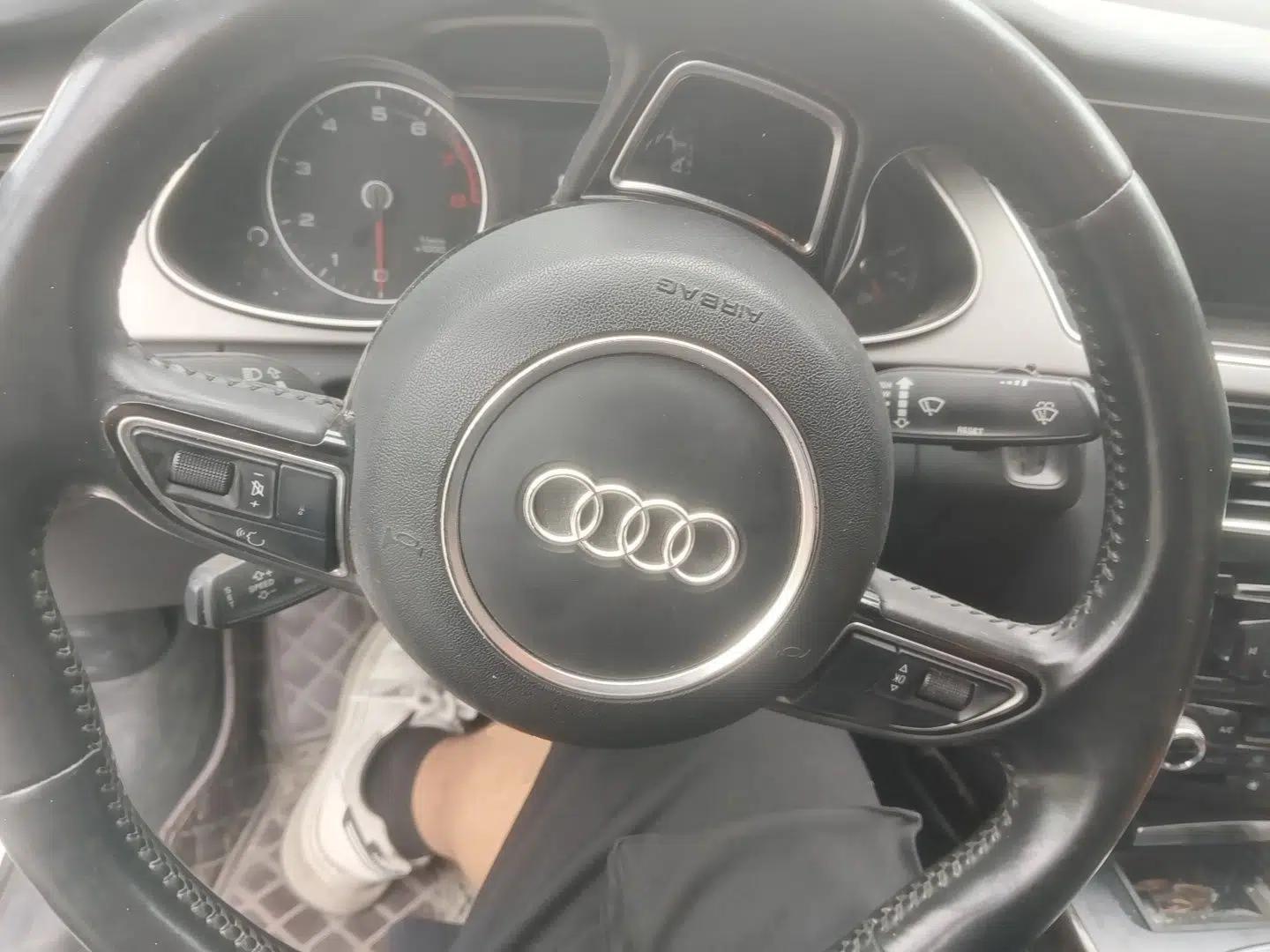 Audi A4L 2015 35 TFSI Automatic Comfort Model — миниатюра 10