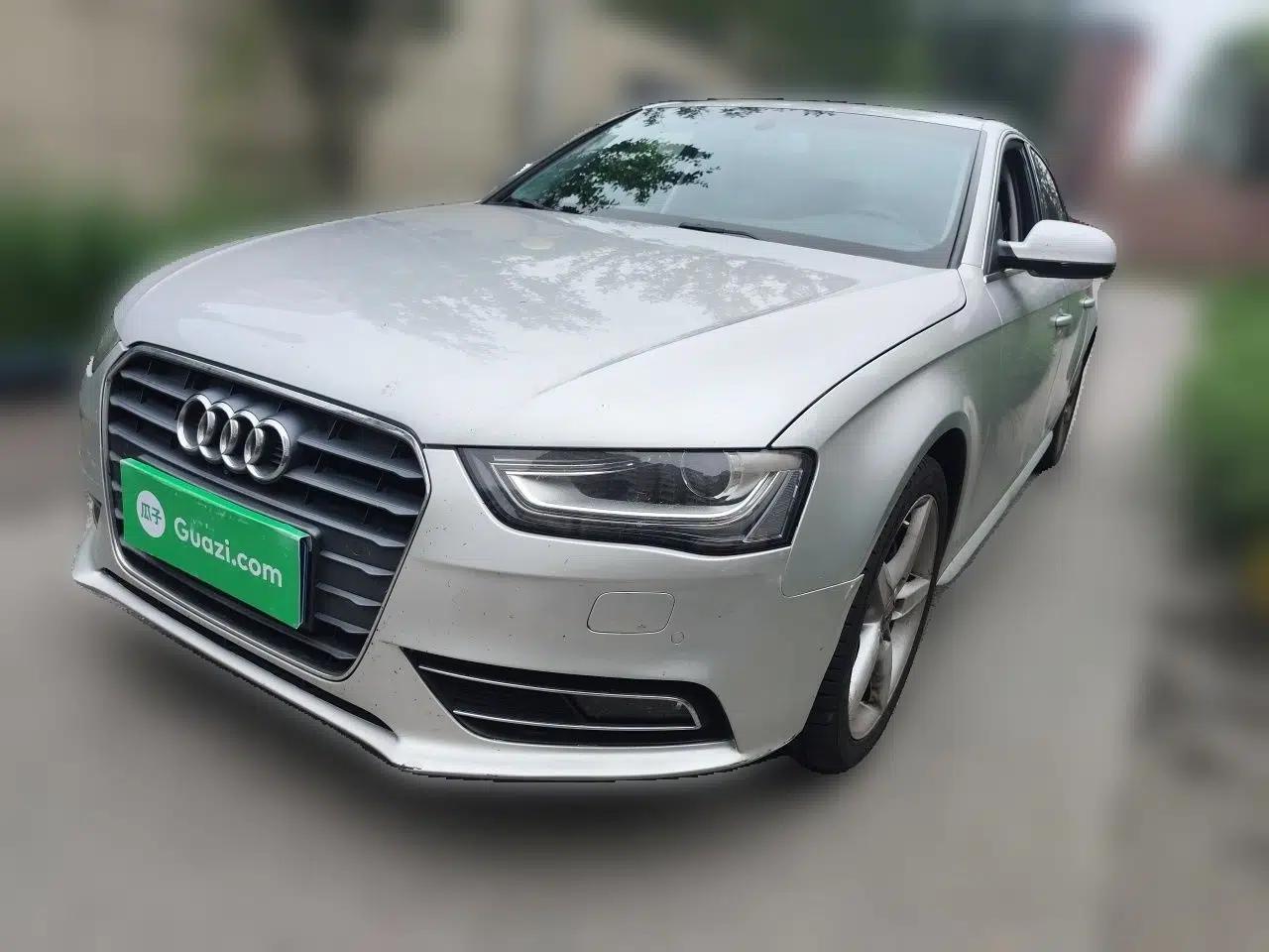Audi A4L 2015 35 TFSI Automatic Standard Model — миниатюра 1