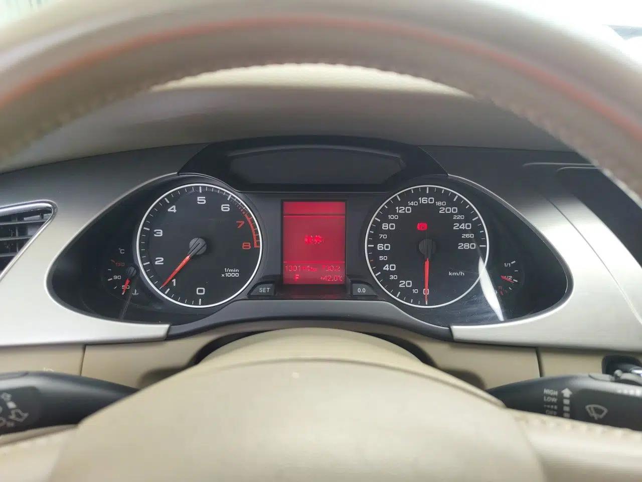 Audi A4L 2012 1.8 TFSI Automatic Comfort Model — миниатюра 11