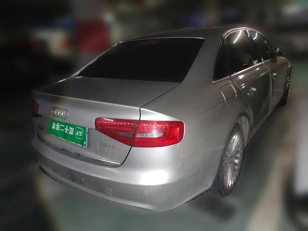 Audi A4L 2015 35 TFSI Millionth Anniversary Comfort Edition — миниатюра 6