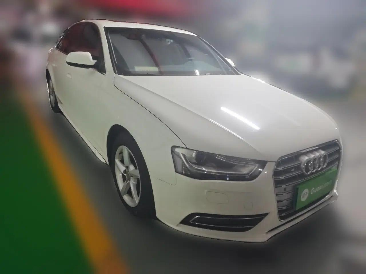 Audi A4L 2015 35 TFSI Automatic Standard Model — миниатюра 3