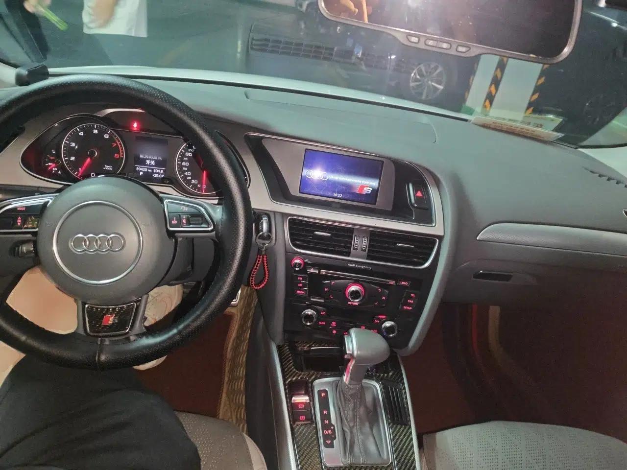 Audi A4L 2015 35 TFSI Automatic Standard Model — миниатюра 9