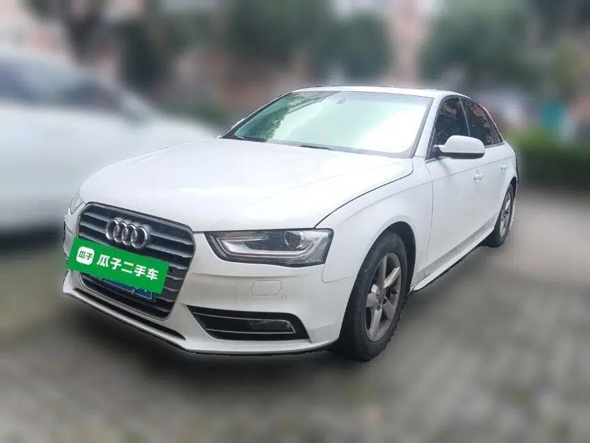 Audi A4L 2013 35 TFSI Automatic Standard Model — миниатюра 1