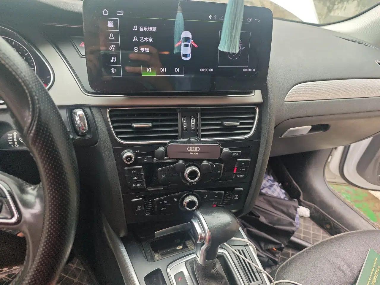 Audi A4L 2013 35 TFSI Automatic Standard Model — миниатюра 13
