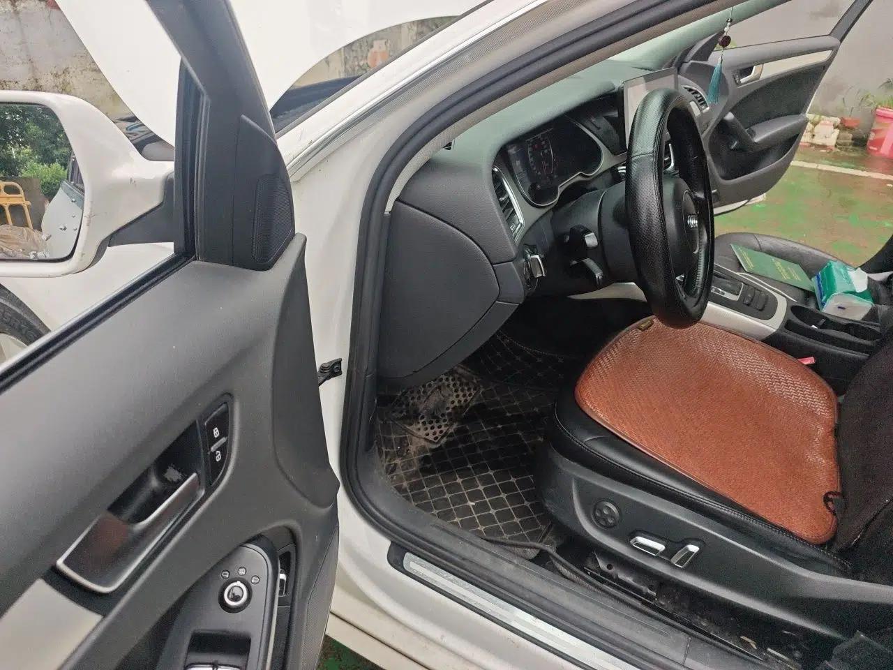 Audi A4L 2013 35 TFSI Automatic Standard Model — миниатюра 16