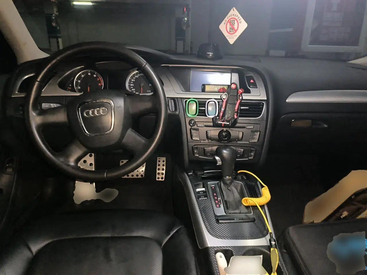 Audi A4L 2010 2.0 TFSI Standard Edition — миниатюра 9