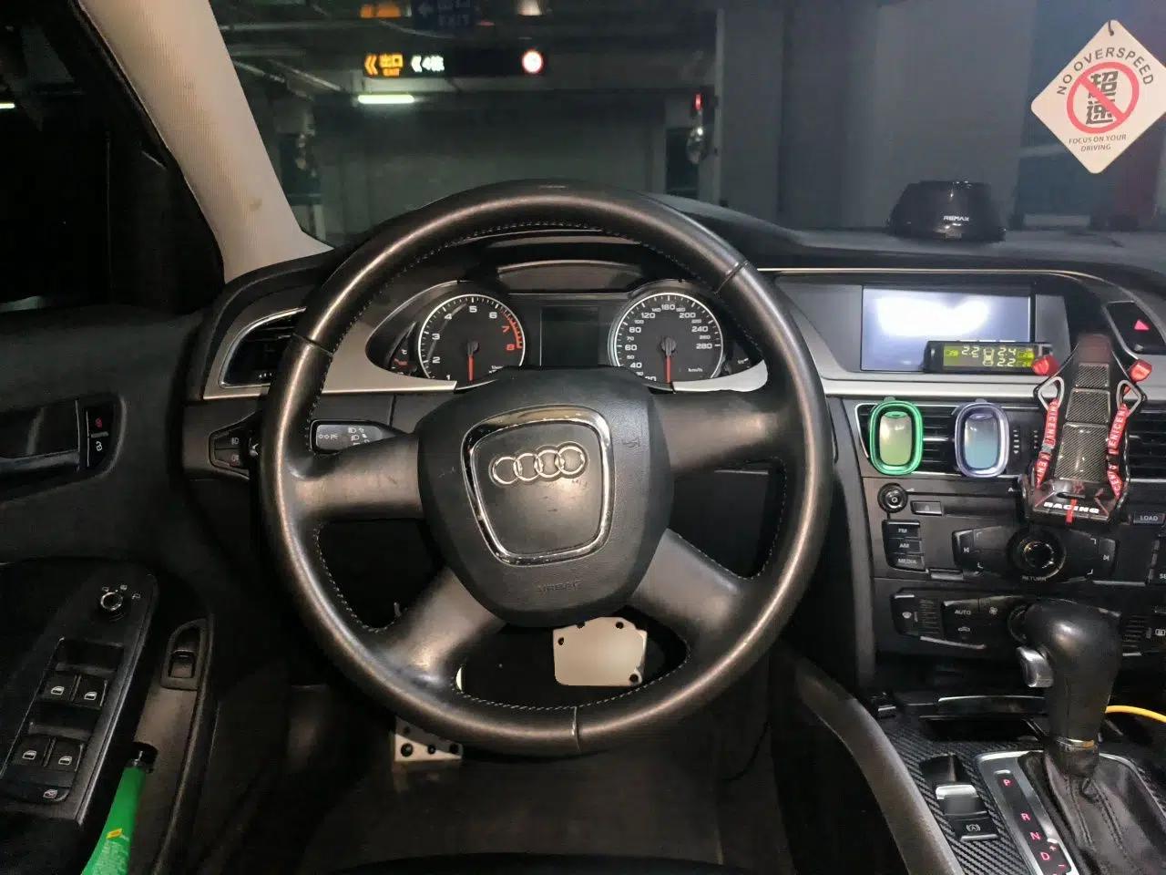 Audi A4L 2010 2.0 TFSI Standard Edition — миниатюра 10