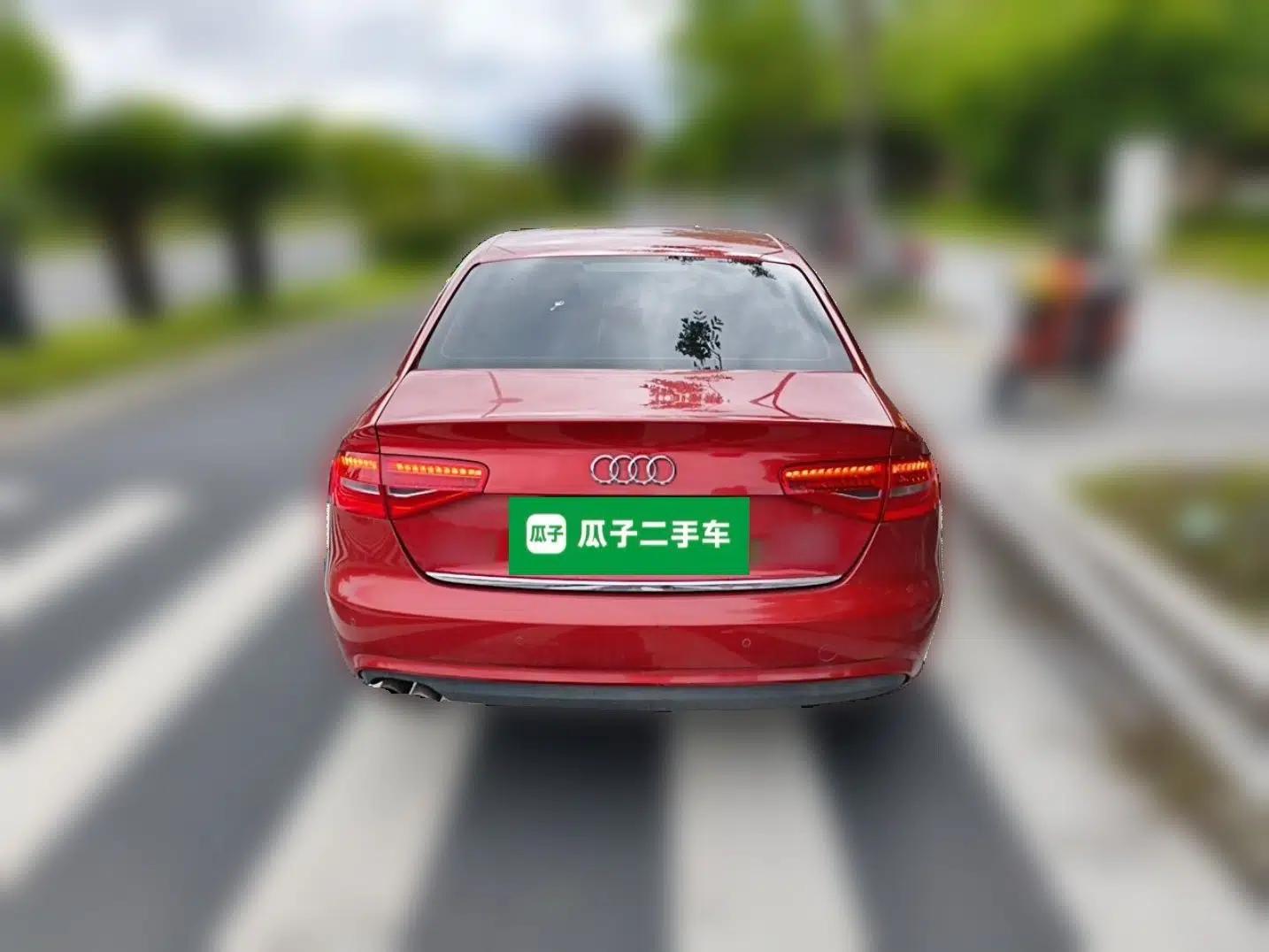 Audi A4L 2013 35 TFSI Automatic Standard Model — миниатюра 5