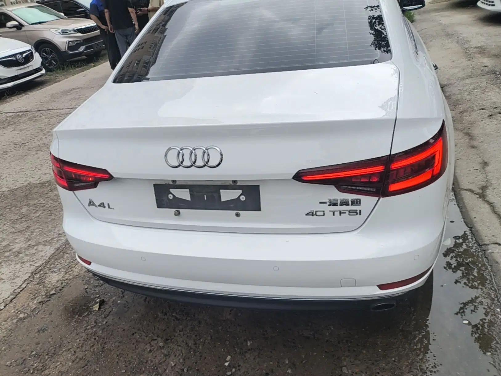 Audi A4L 2018 30th Anniversary Edition 40 TFSI Trendy Model — миниатюра 5