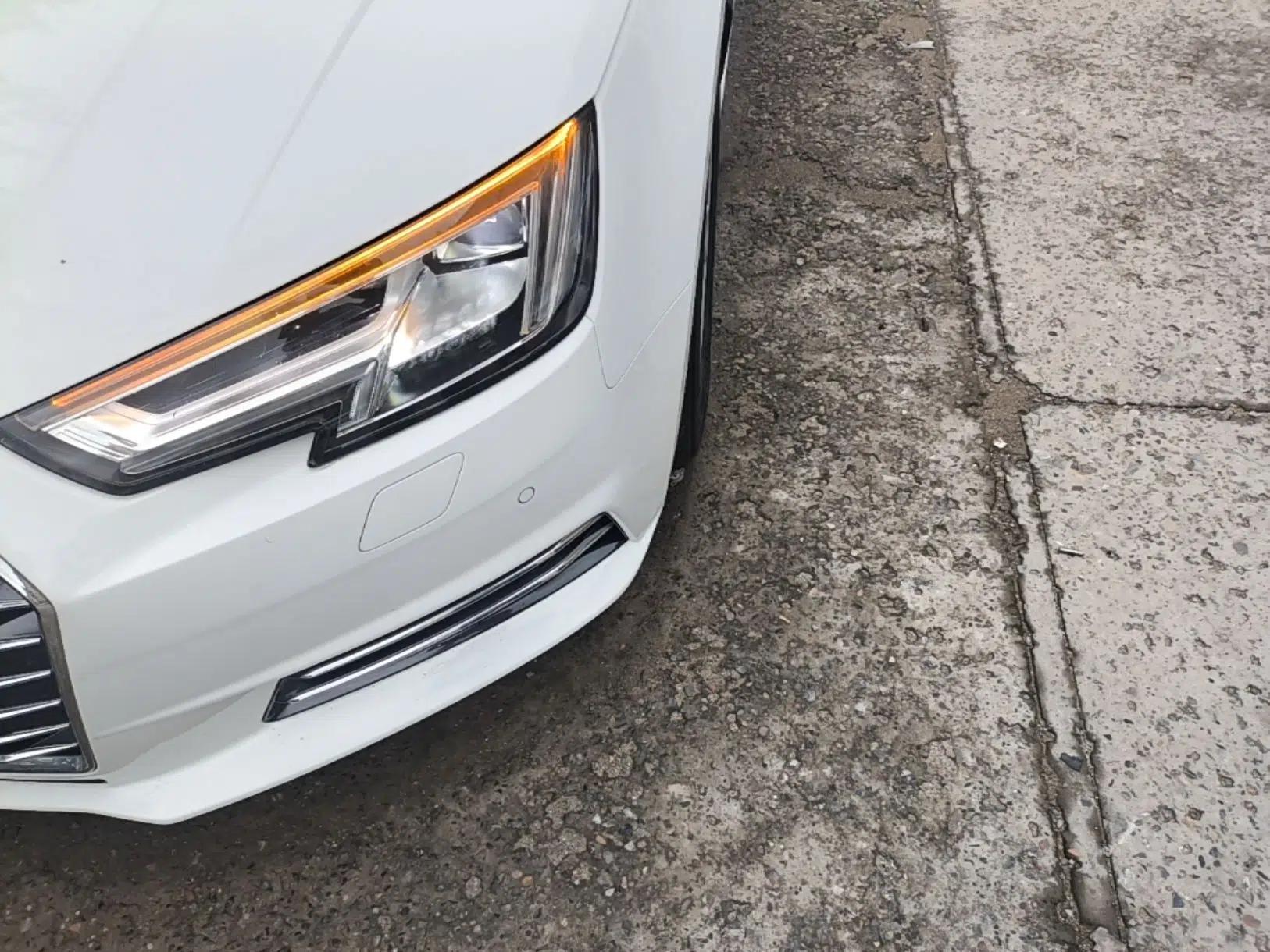 Audi A4L 2018 30th Anniversary Edition 40 TFSI Trendy Model — миниатюра 8
