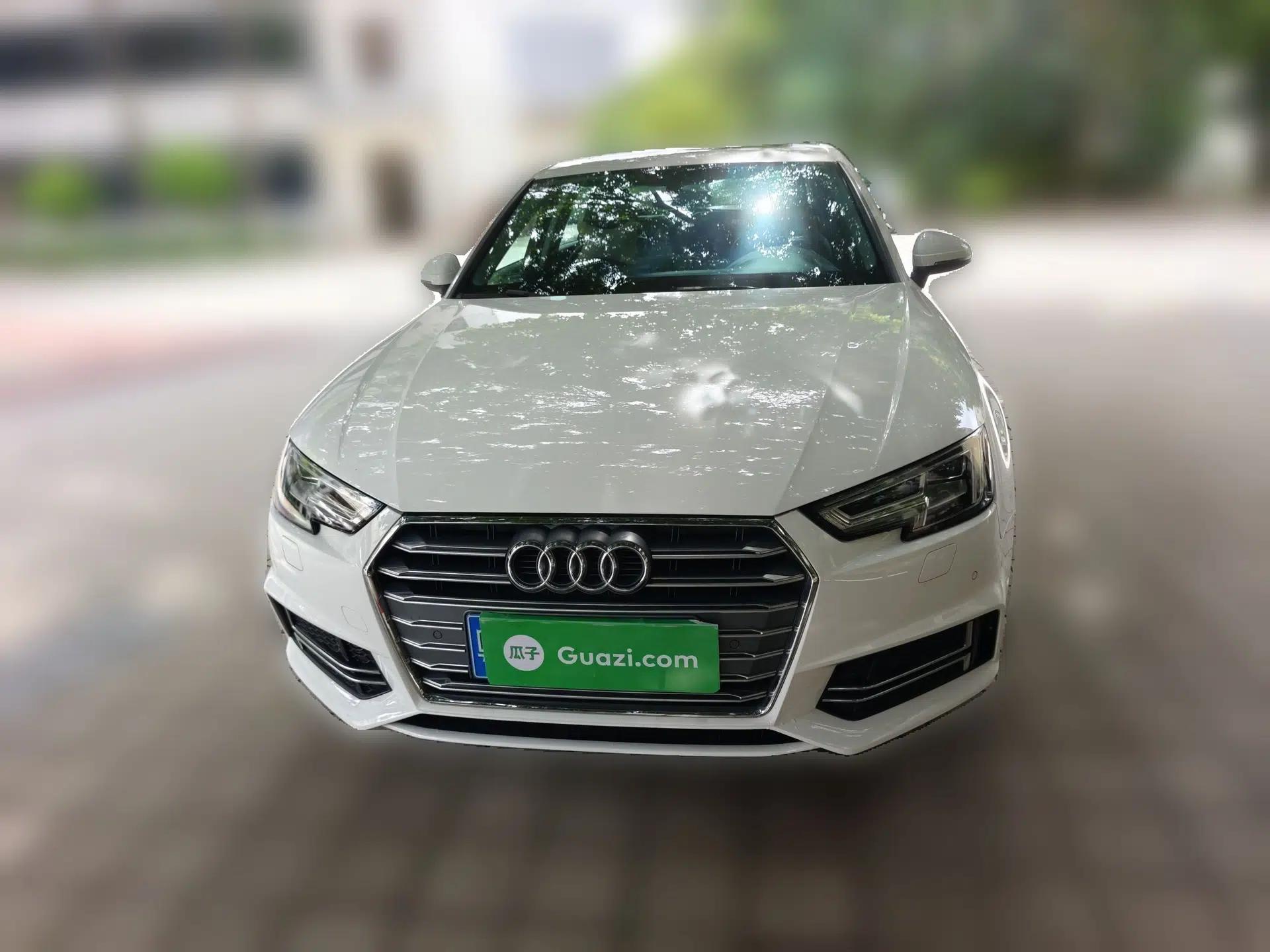 Audi A4L 2018 30th Anniversary Edition 40 TFSI Fashion Model — миниатюра 2