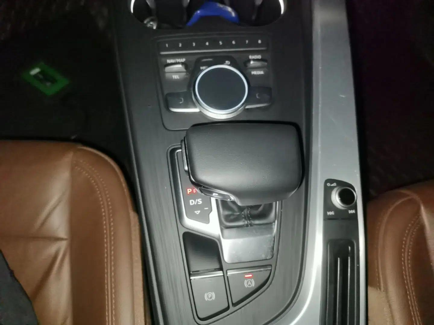 Audi A4L 2019 40 TFSI Fashion Edition China VI Emission Standard — миниатюра 16