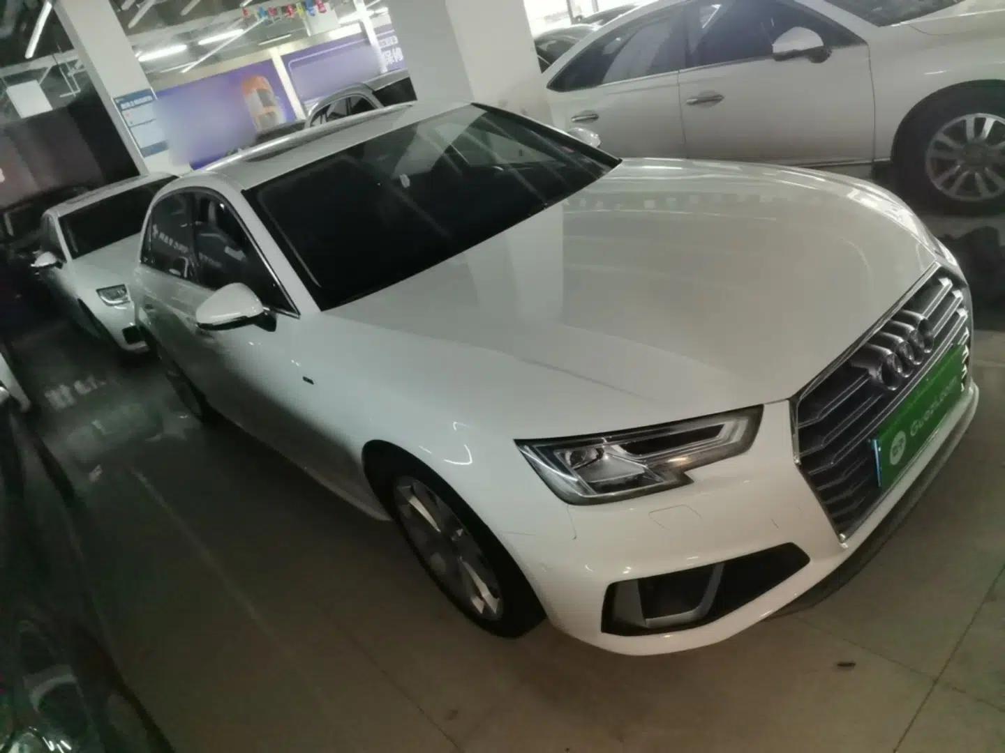 Audi A4L 2019 40 TFSI Fashion Edition China VI Emission Standard — миниатюра 3