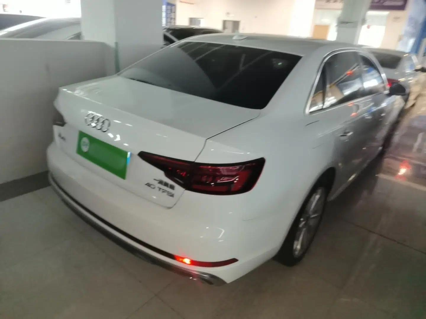 Audi A4L 2019 40 TFSI Fashion Edition China VI Emission Standard — миниатюра 6