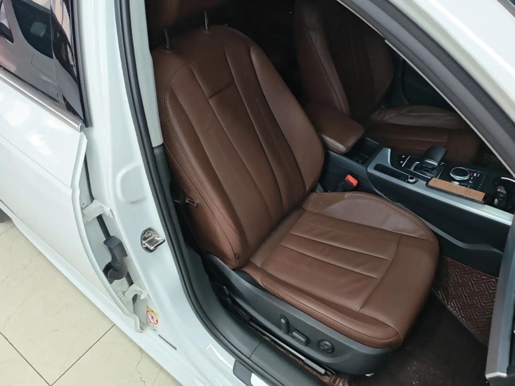 Audi A4L 2019 40 TFSI Fashion Version China V — миниатюра 19