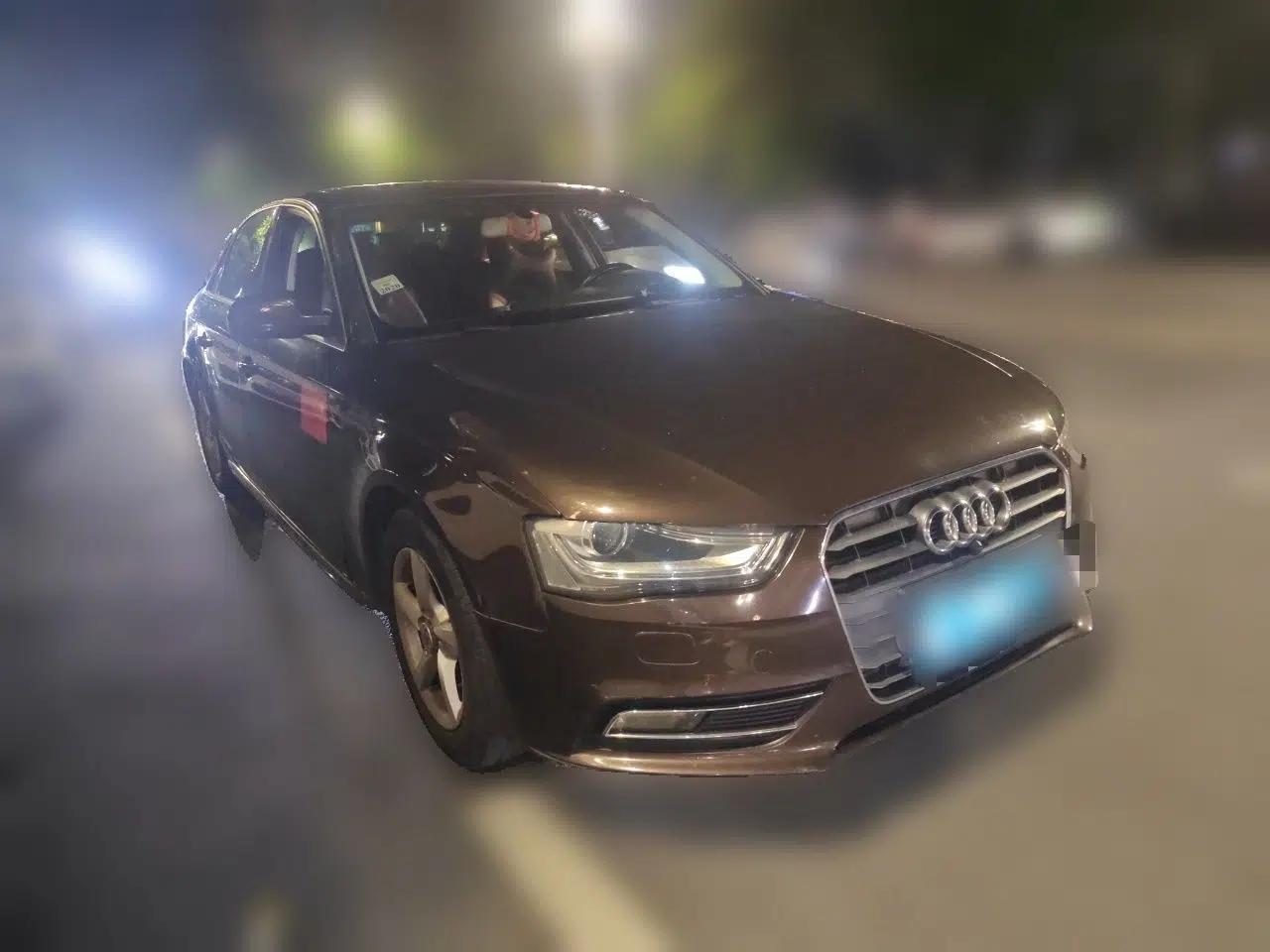 Audi A4L 2016 30 TFSI Collector's Edition Automatic Comfort Model — миниатюра 3