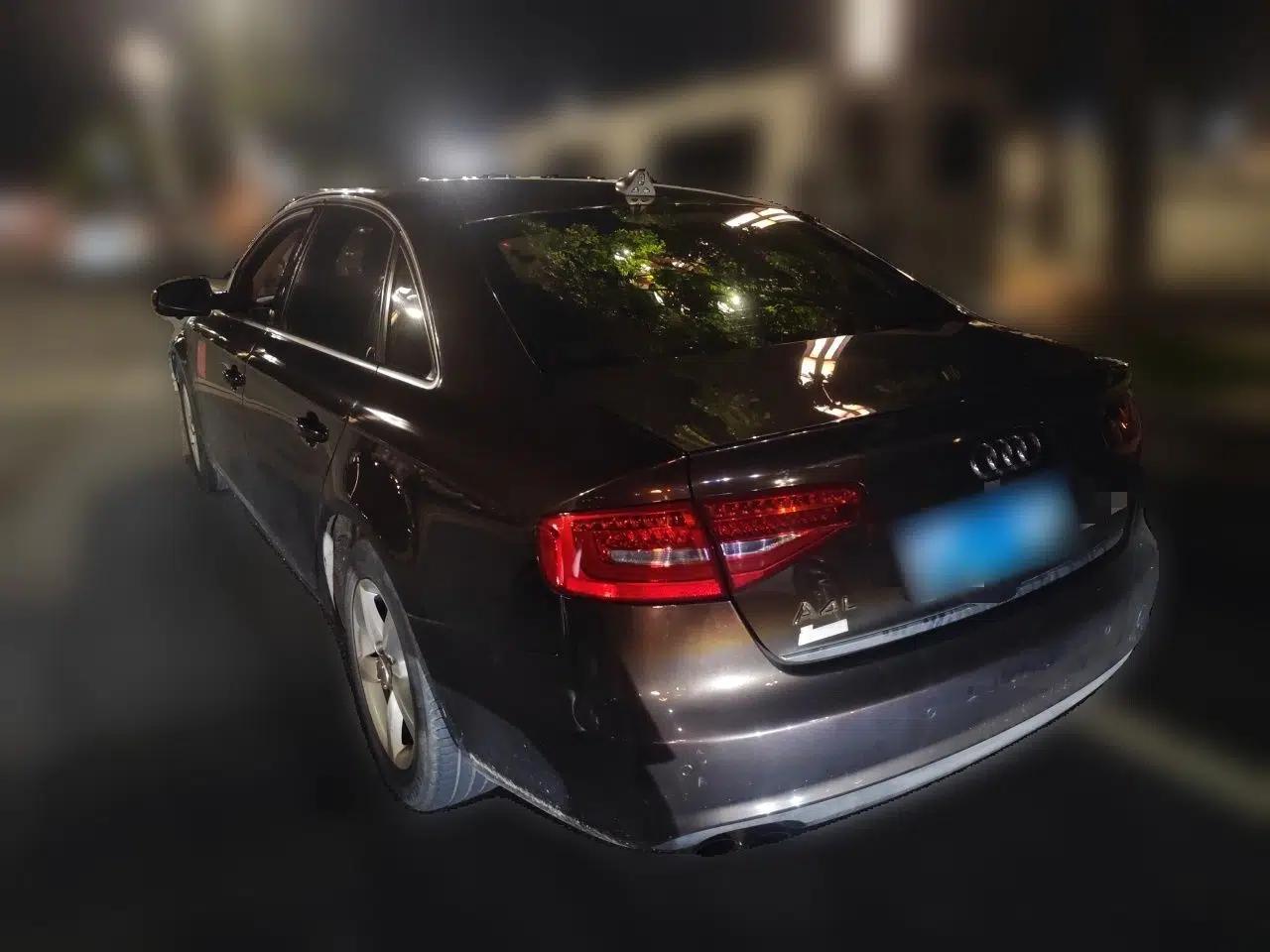 Audi A4L 2016 30 TFSI Collector's Edition Automatic Comfort Model — миниатюра 4