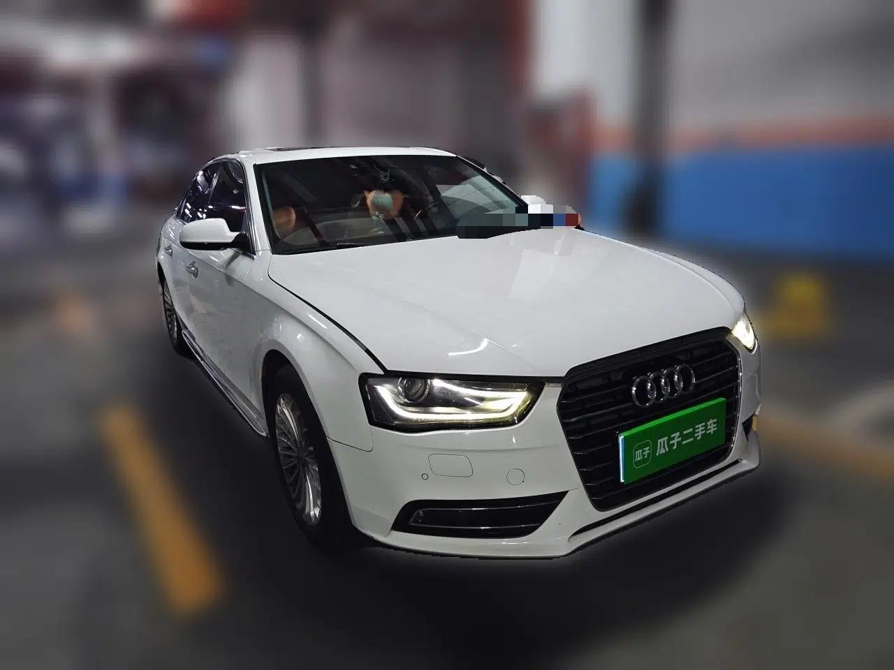Audi A4L 2016 35 TFSI Collector's Edition Automatic Standard Model — миниатюра 3