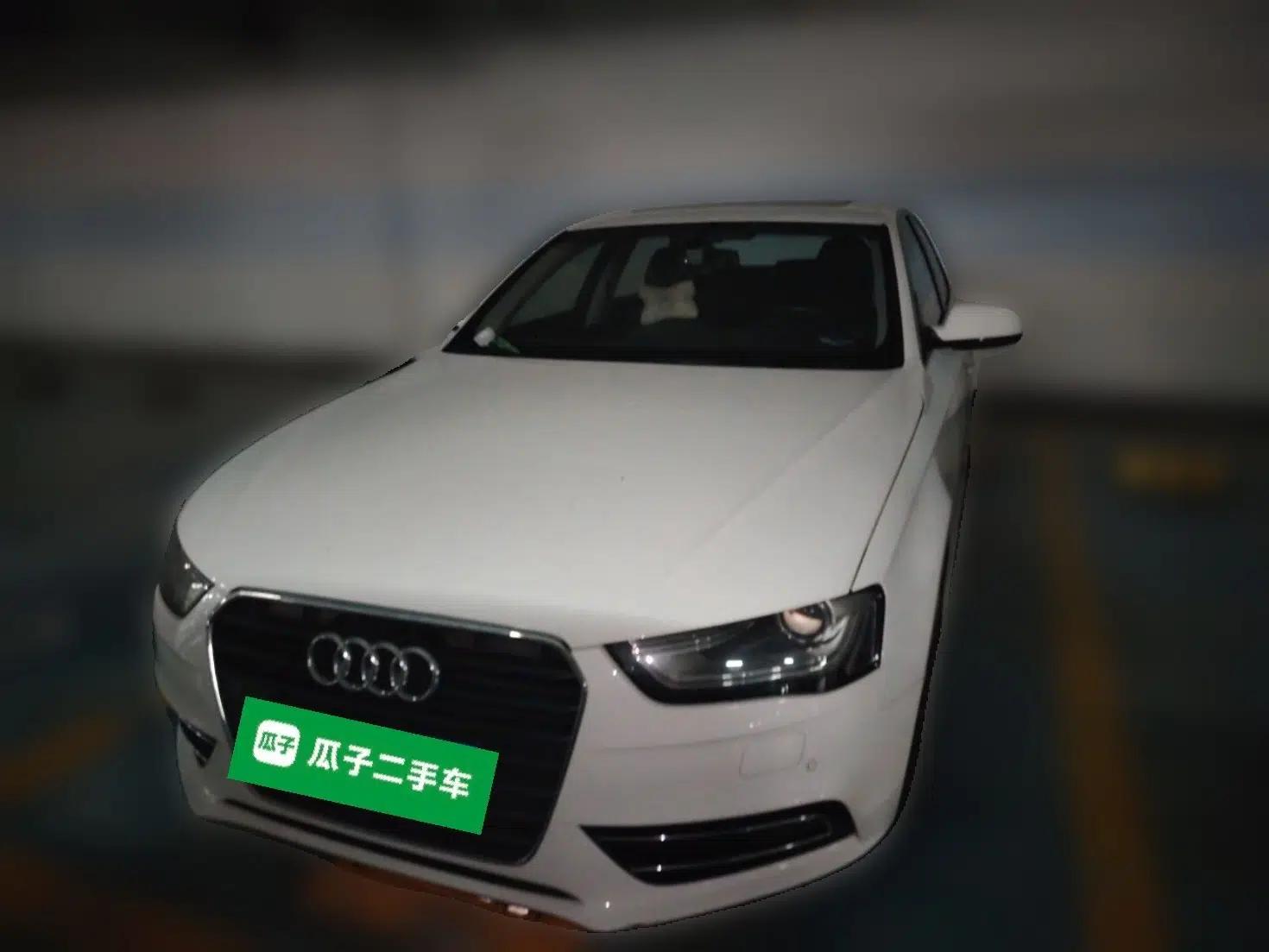 Audi A4L 2015 35 TFSI Automatic Comfort Model — миниатюра 2