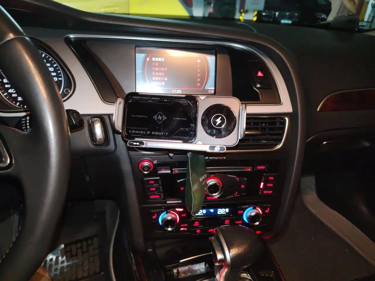 Audi A4L 2015 35 TFSI Automatic Comfort Model — миниатюра 13