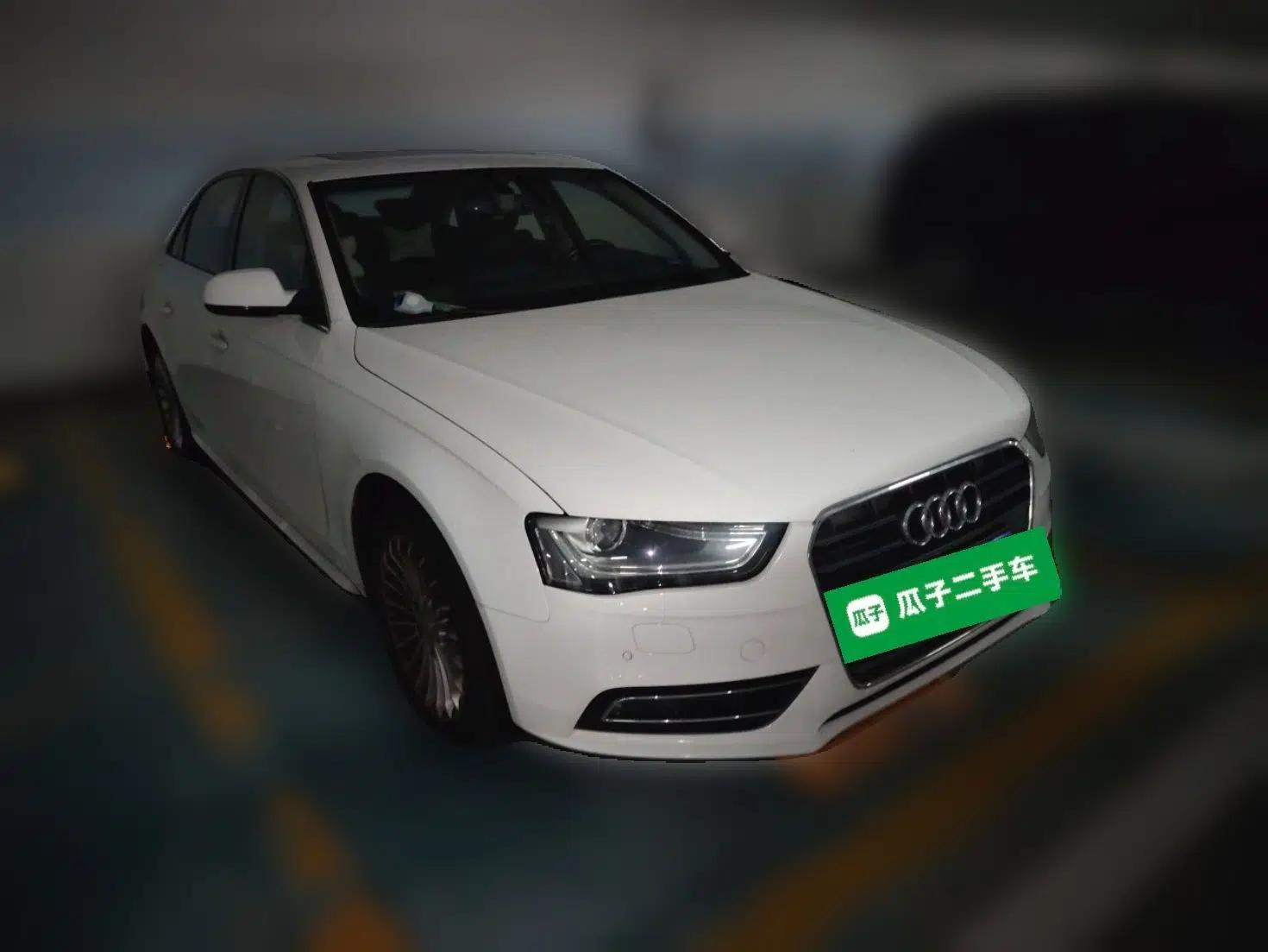 Audi A4L 2015 35 TFSI Automatic Comfort Model — миниатюра 3