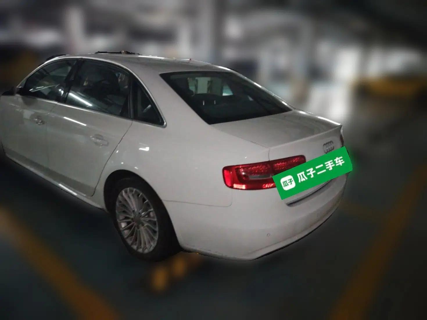 Audi A4L 2015 35 TFSI Automatic Comfort Model — миниатюра 4