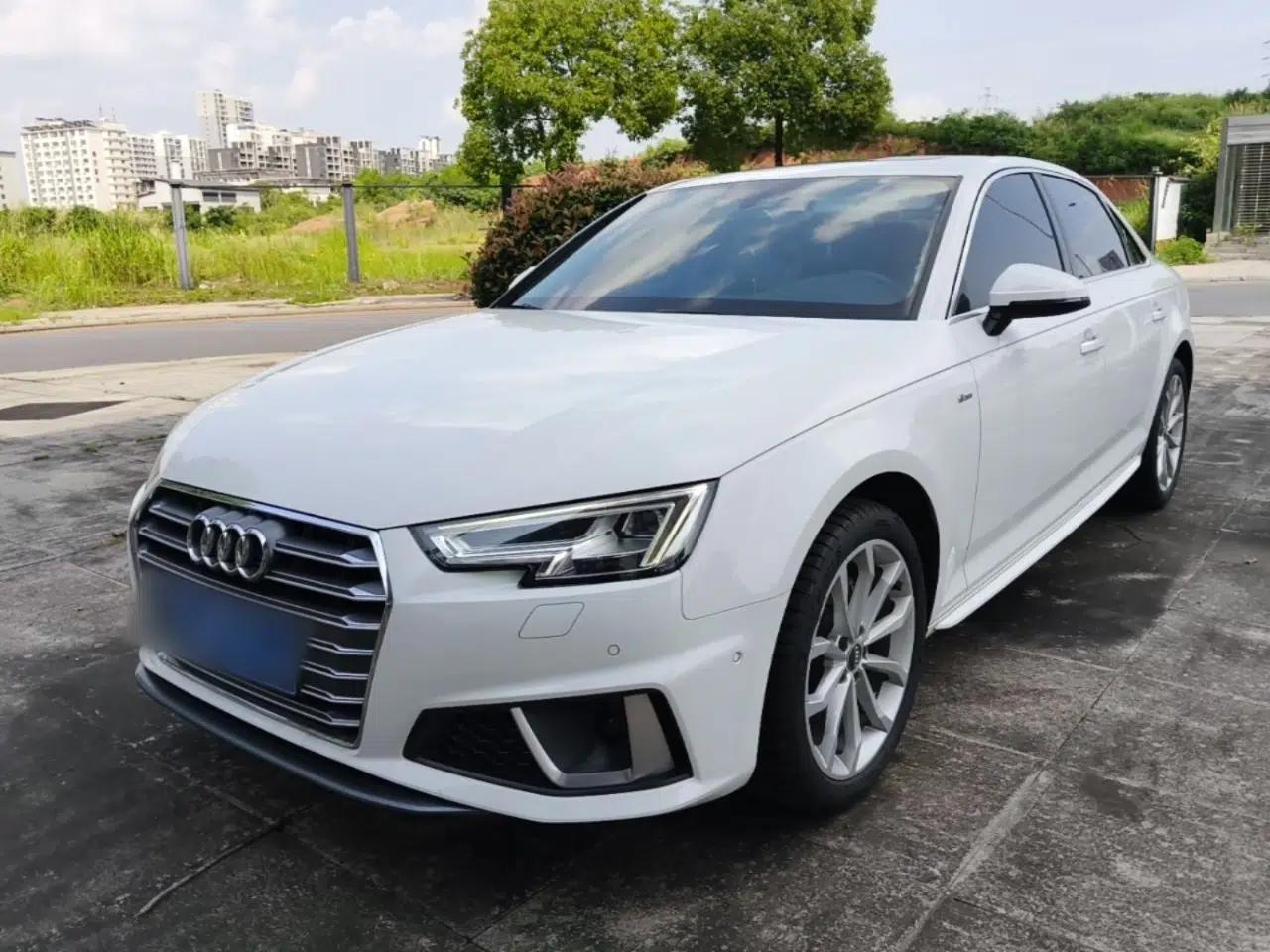 Audi A4L 2019 40 TFSI Fashion Edition China VI Emission Standard — миниатюра 1