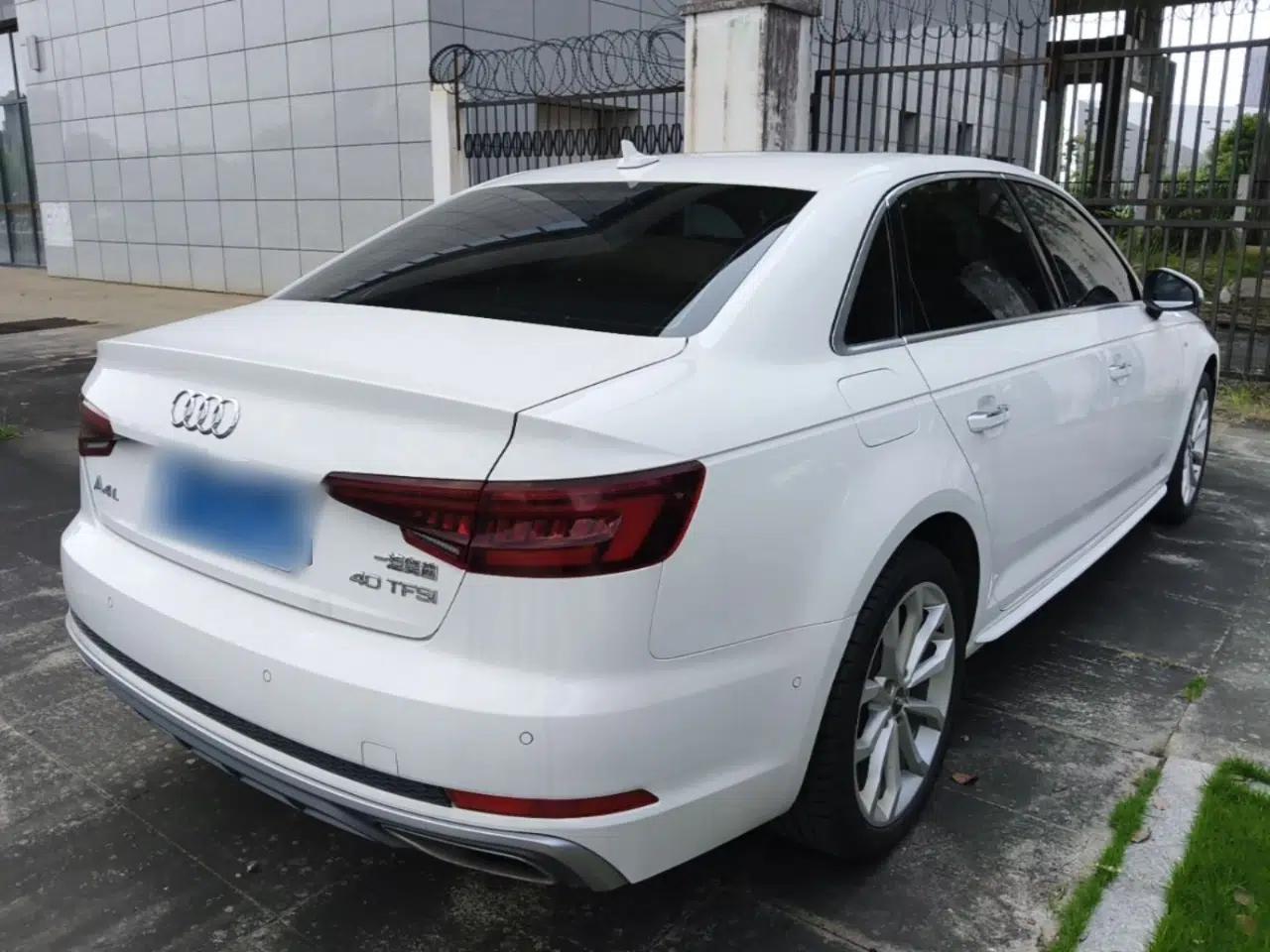 Audi A4L 2019 40 TFSI Fashion Edition China VI Emission Standard — миниатюра 6