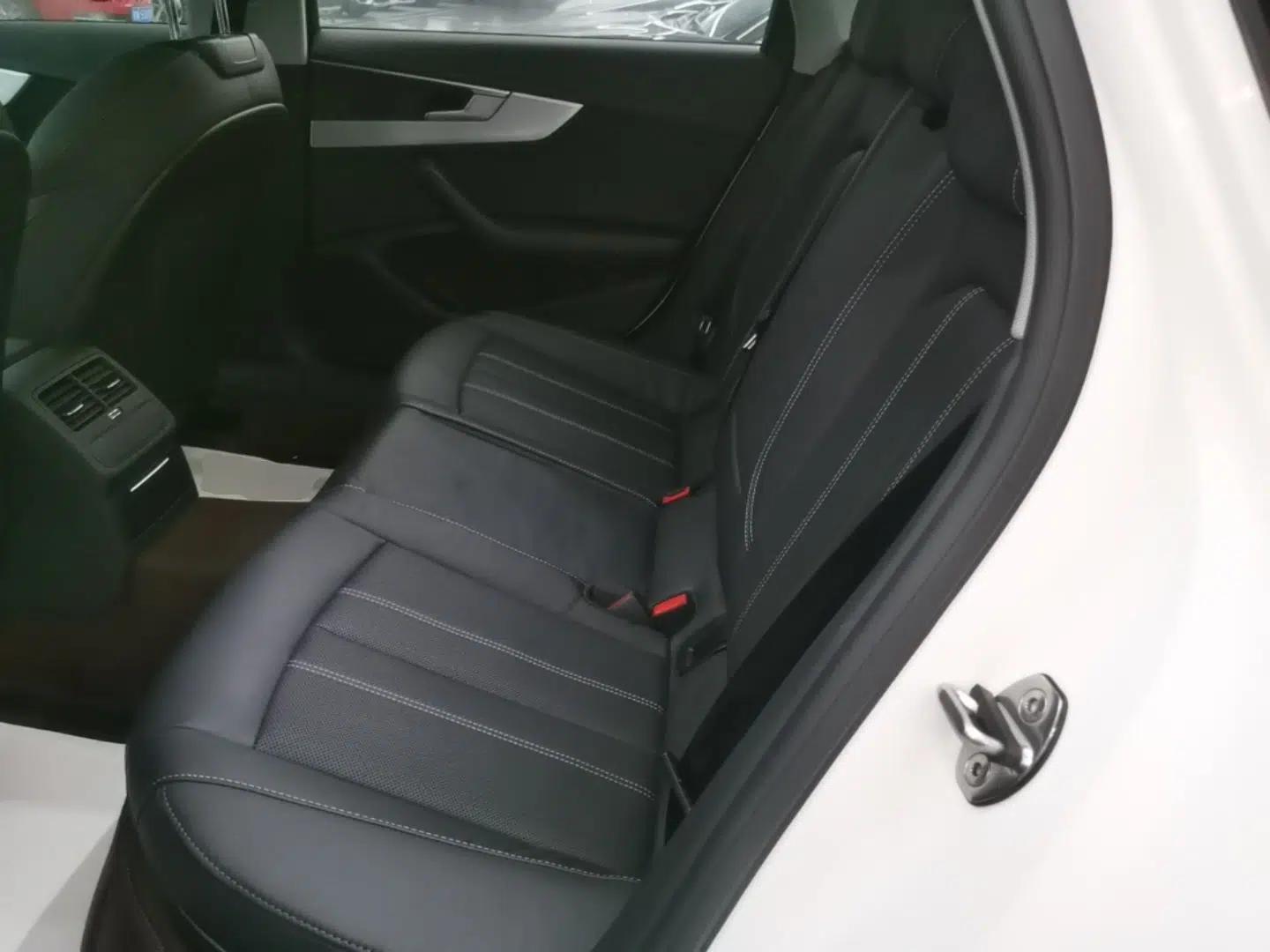 Audi A4L 2020 40 TFSI Fashion Dynamic Model — миниатюра 20