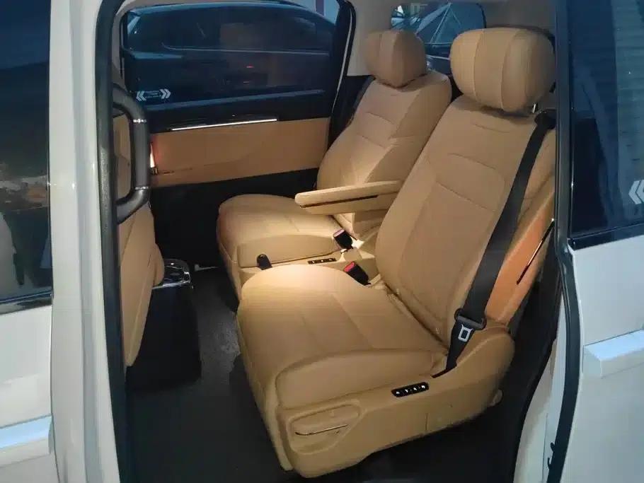 Trumpchi E8 PHEV 2024 Model 150km Dragon Glory+ — миниатюра 11