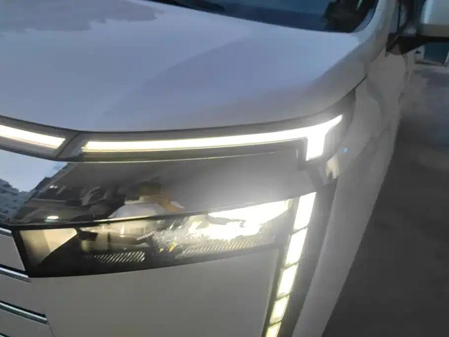 Trumpchi E8 PHEV 2024 Model 150km Dragon Glory+ — миниатюра 5