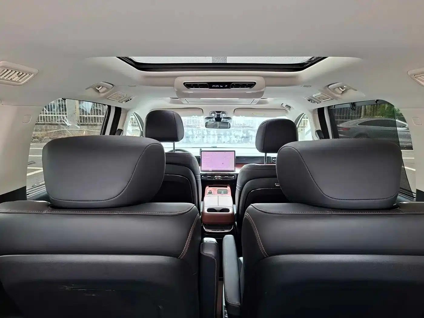 Trumpchi E8 PHEV 2024 Model 150km Dragon Glory+ — миниатюра 21