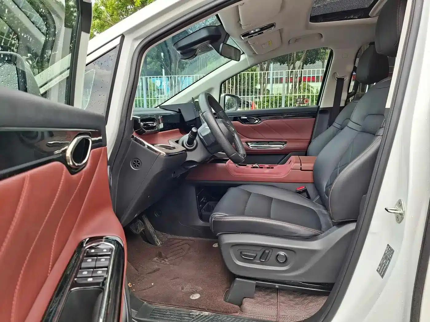 Trumpchi E8 PHEV 2024 Model 150km Dragon Glory+ — миниатюра 9