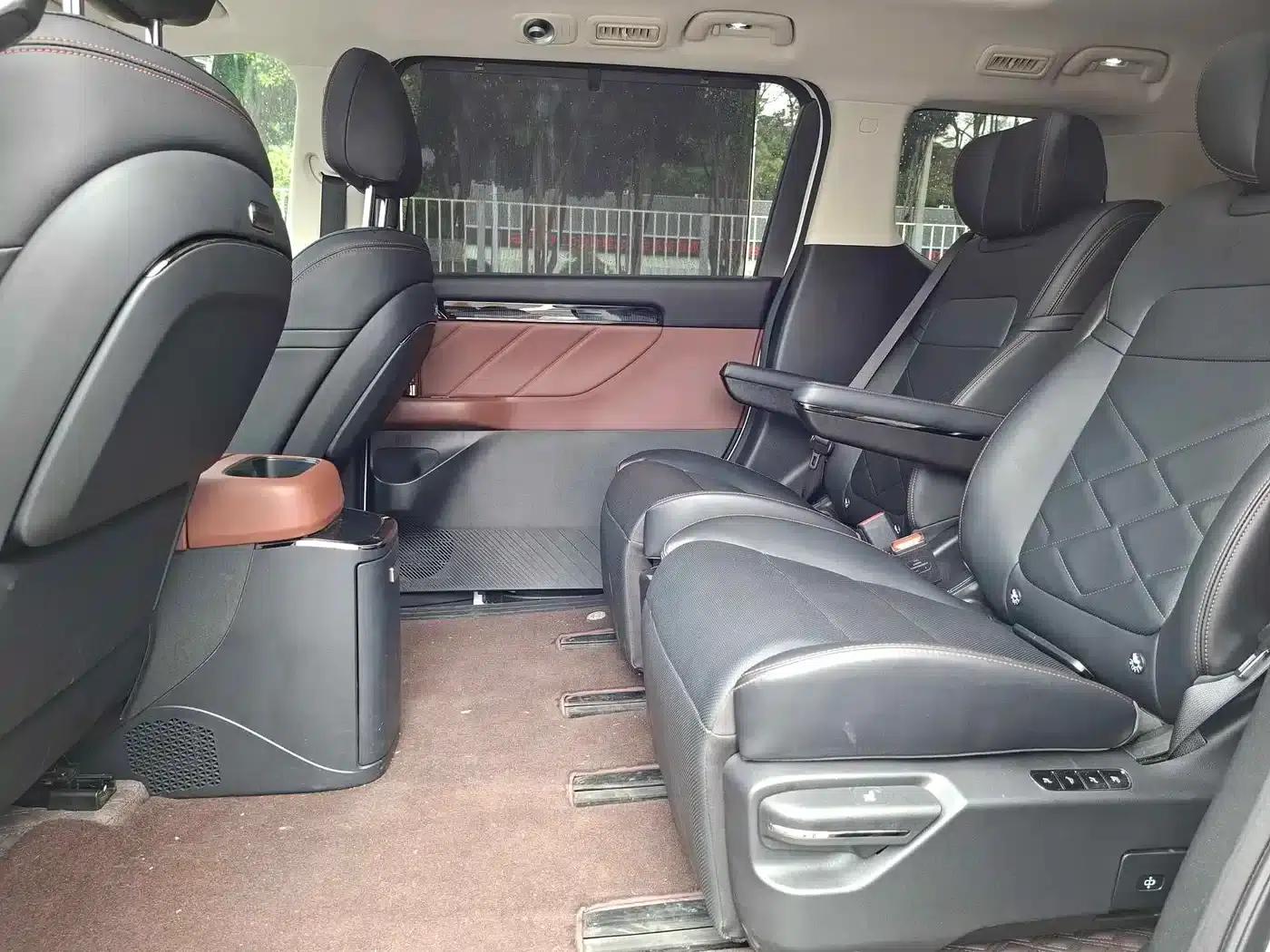 Trumpchi E8 PHEV 2024 Model 150km Dragon Glory+ — миниатюра 10
