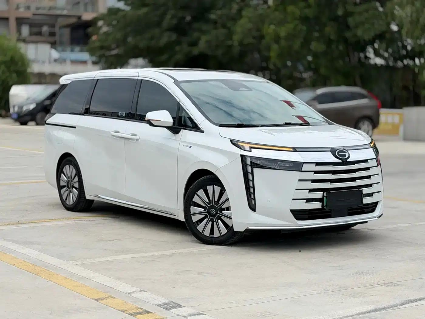 Trumpchi E8 PHEV 2024 Model 150km Dragon Glory+ — миниатюра 2