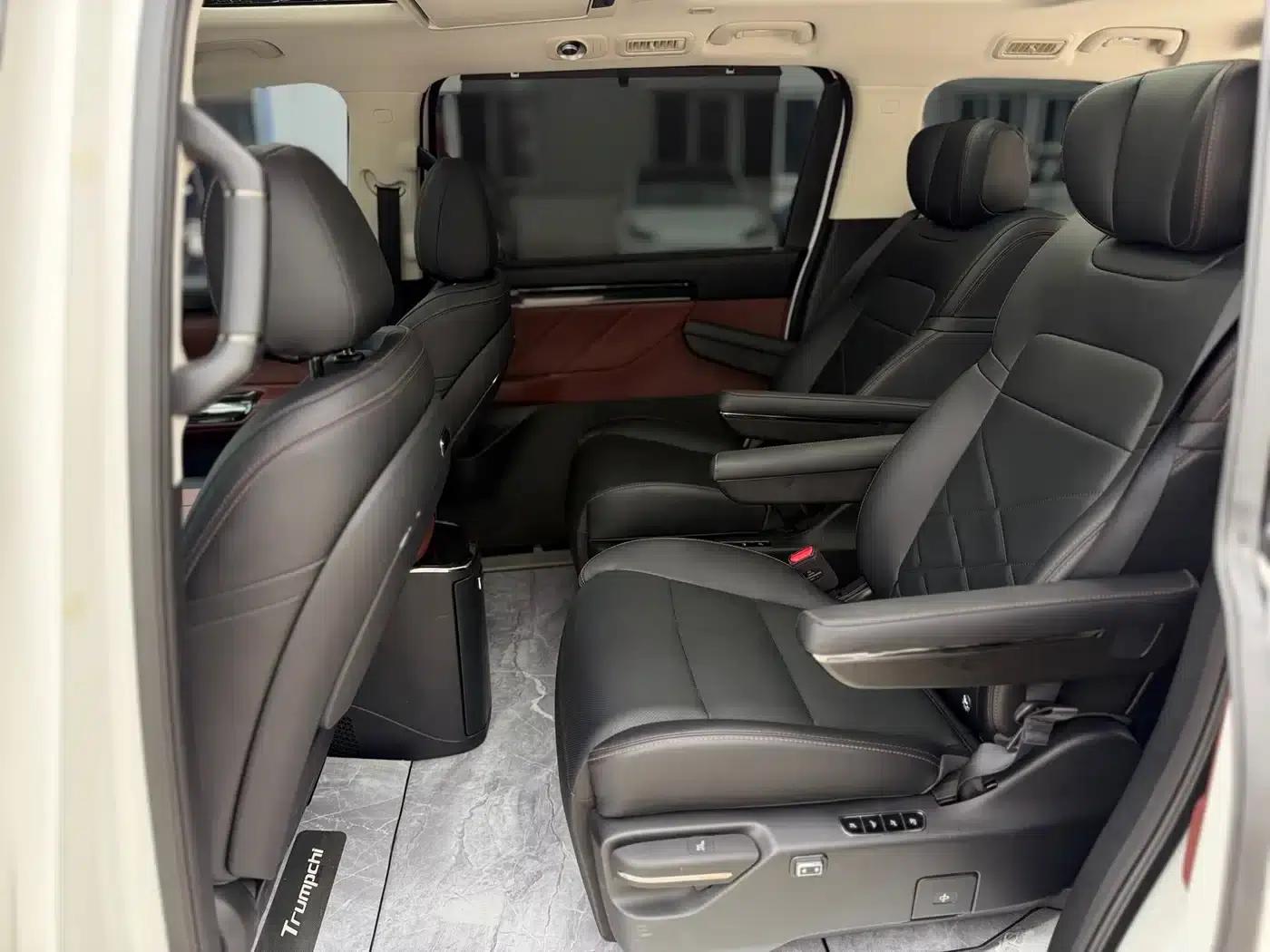 Trumpchi E8 PHEV 2024 Model 150km Dragon Glory+ — миниатюра 10