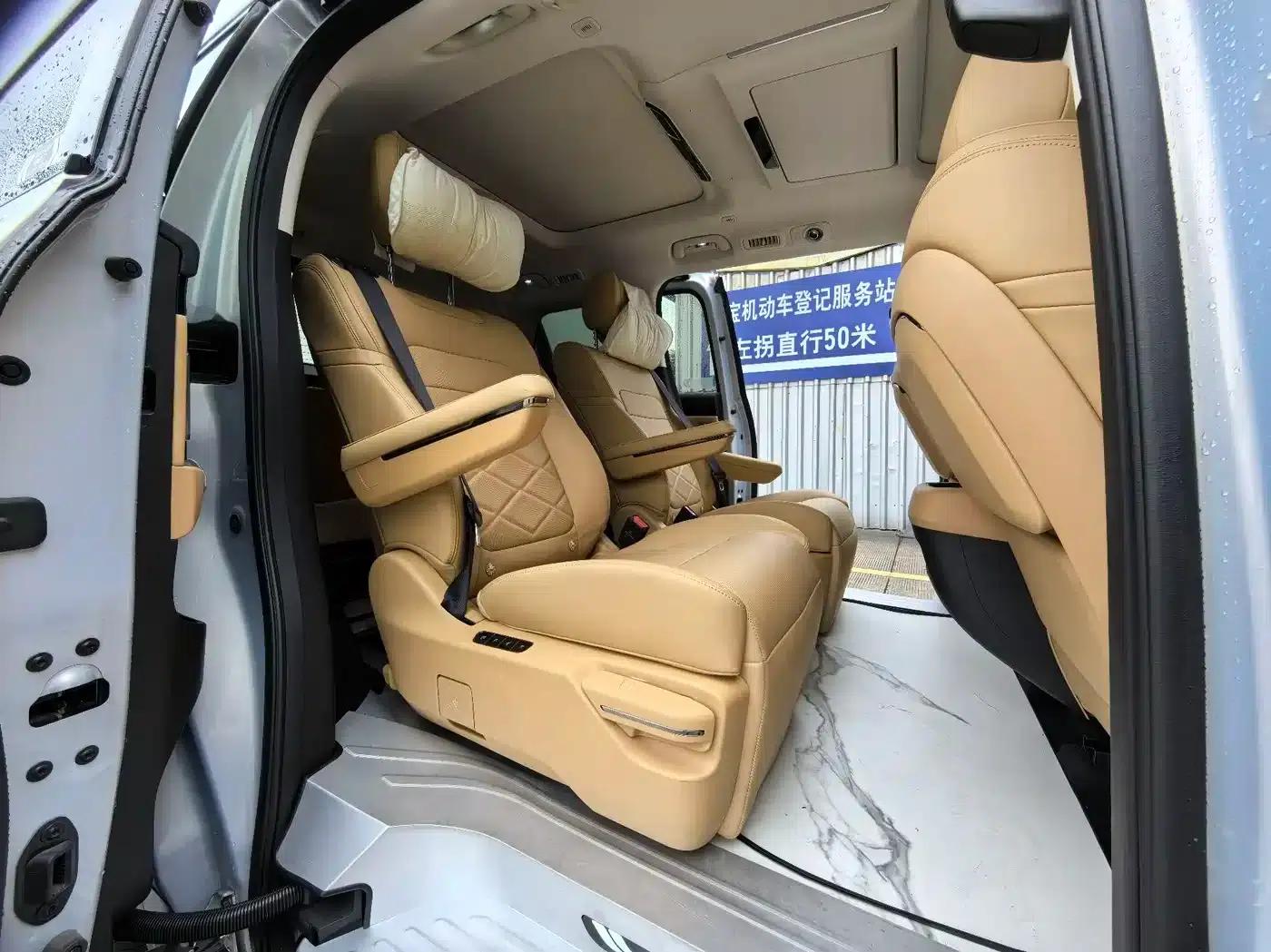 Trumpchi E8 PHEV 2024 Model 150km MAX+ — миниатюра 19