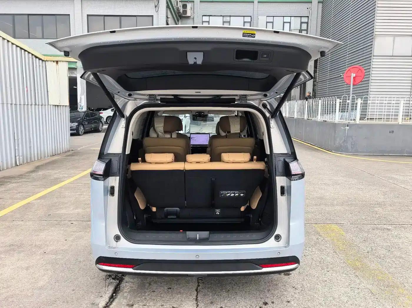 Trumpchi E8 PHEV 2024 Model 150km MAX+ — миниатюра 23