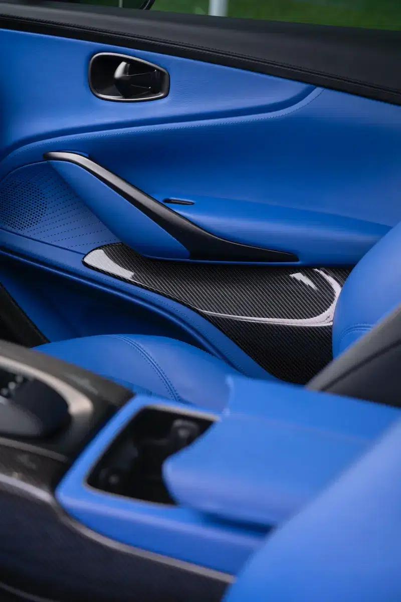 2022 Aston Martin DBX 4.0T V8 — миниатюра 10