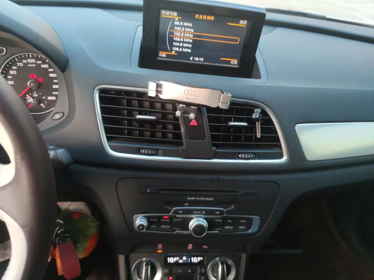 Audi Q3 2015 35 TFSI Comfort Model — миниатюра 13