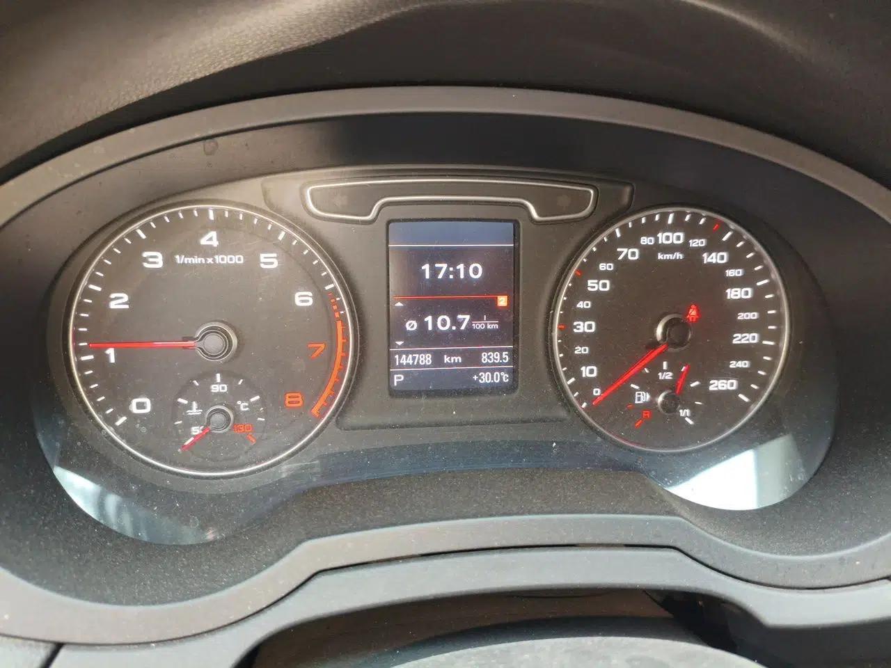 Audi Q3 2015 35 TFSI quattro Technology Edition — миниатюра 11