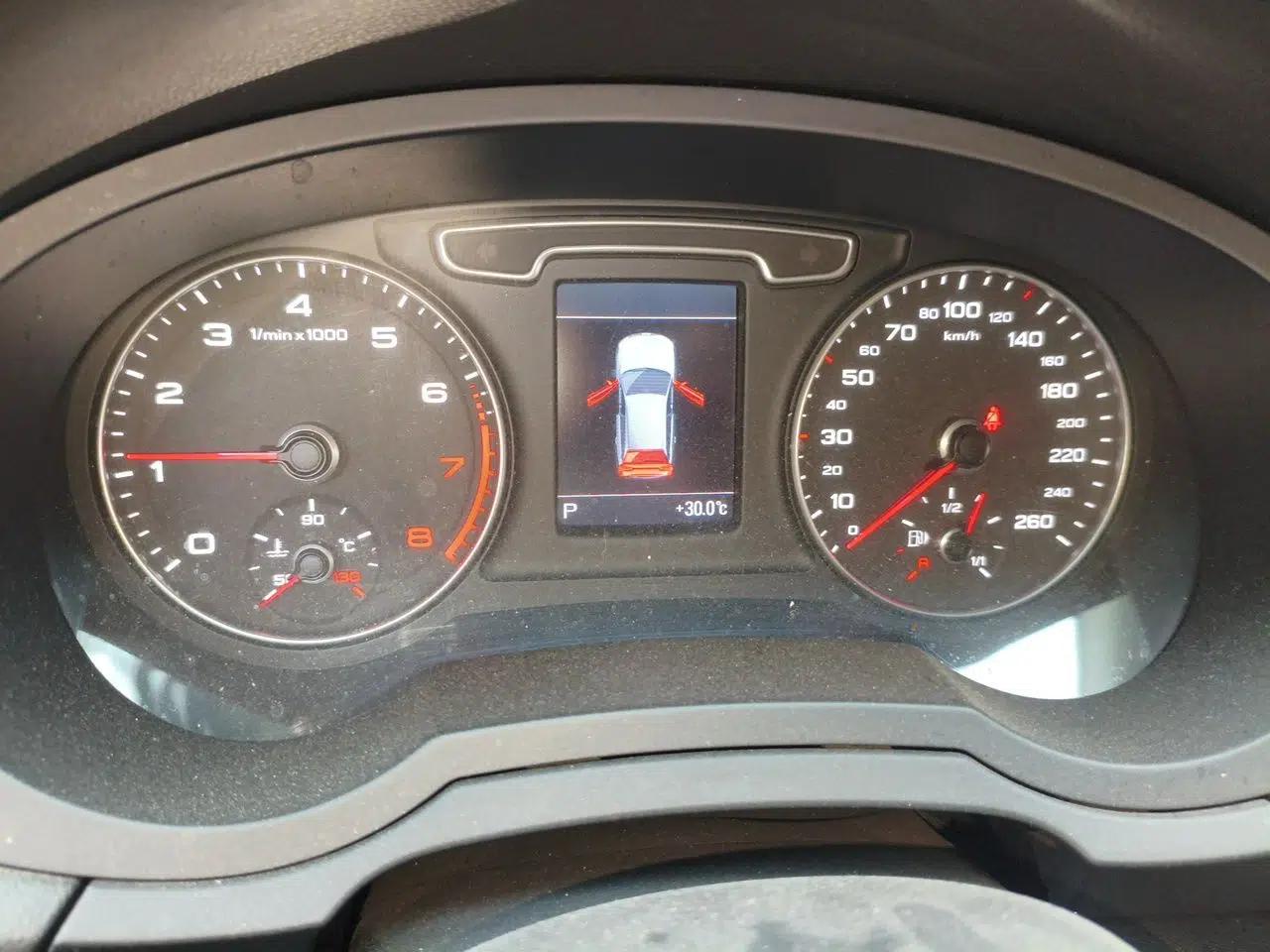 Audi Q3 2015 35 TFSI quattro Technology Edition — миниатюра 12