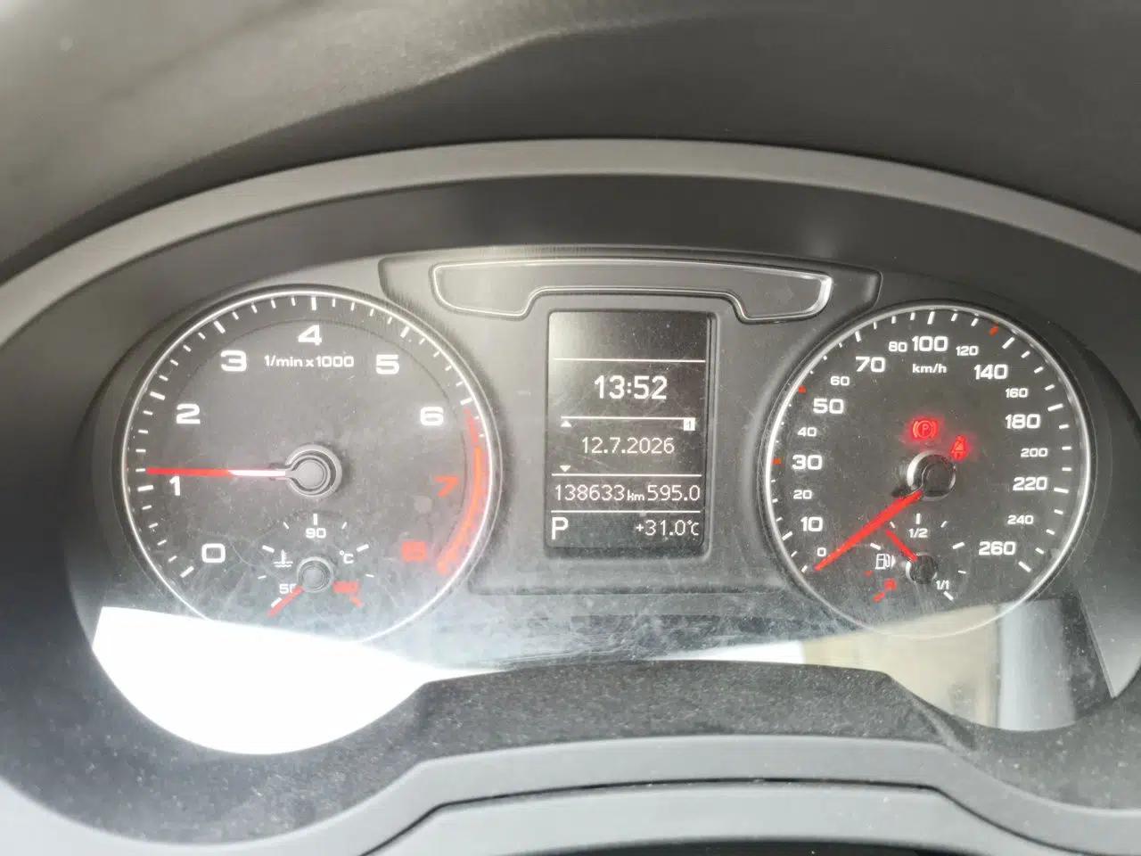 Audi Q3 2016 30 TFSI Standard Model — миниатюра 11