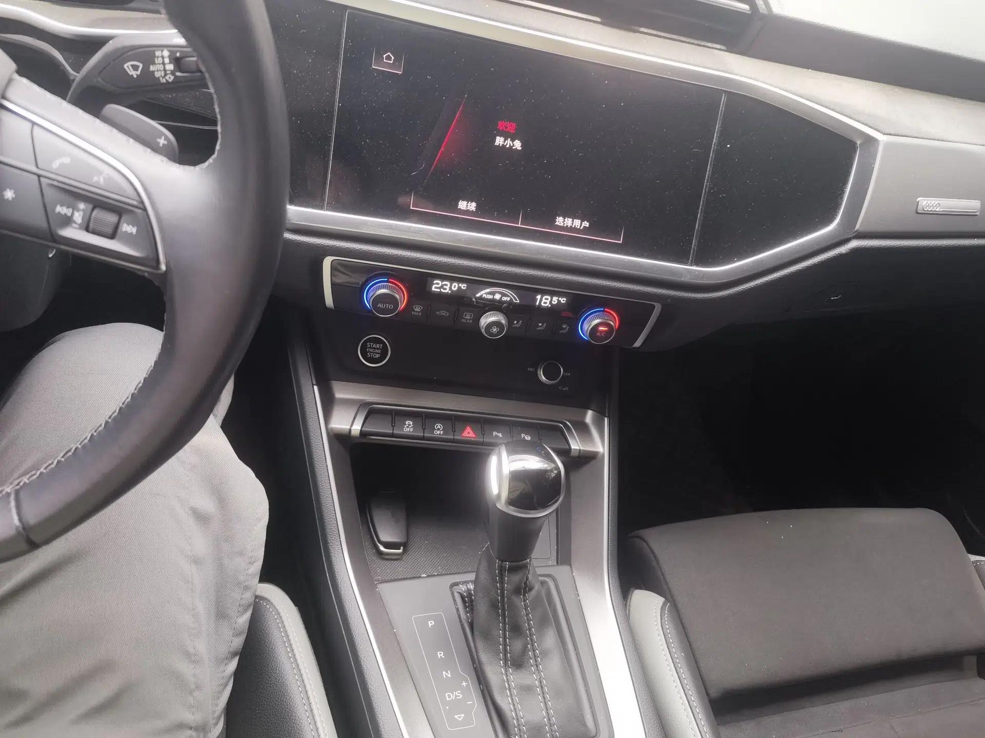 Audi Q3 2022 35 TFSI Fashion Dynamic Model — миниатюра 13
