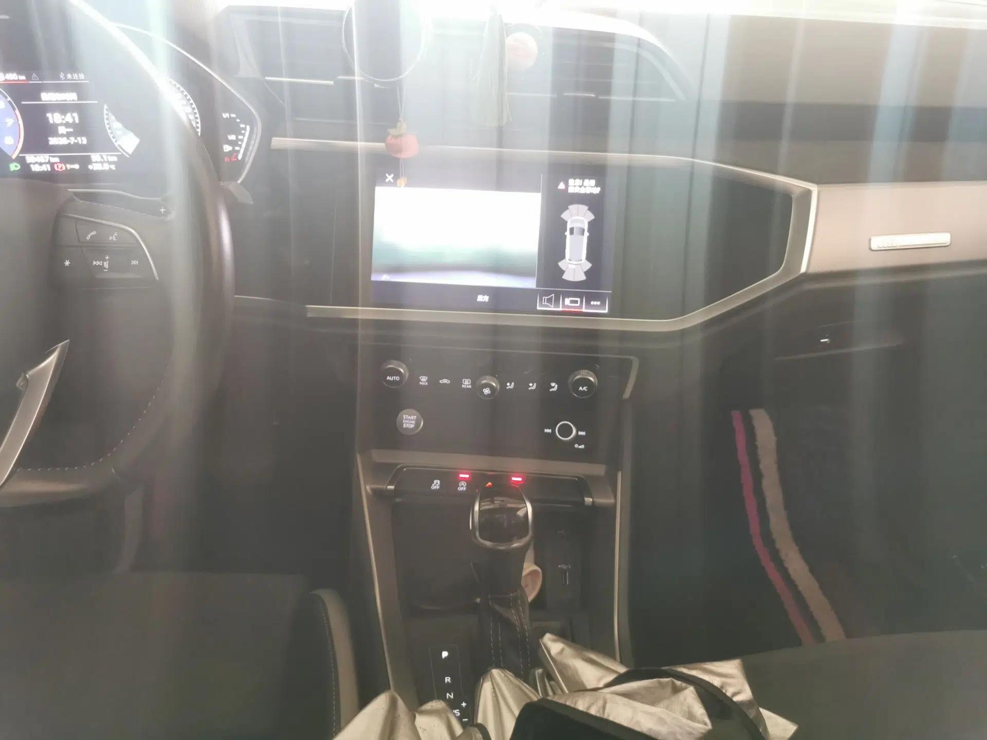 Audi Q3 2020 35 TFSI Fashion Dynamic Model — миниатюра 13