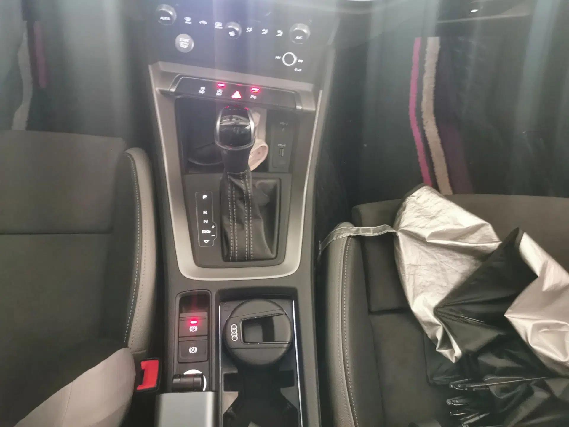 Audi Q3 2020 35 TFSI Fashion Dynamic Model — миниатюра 14