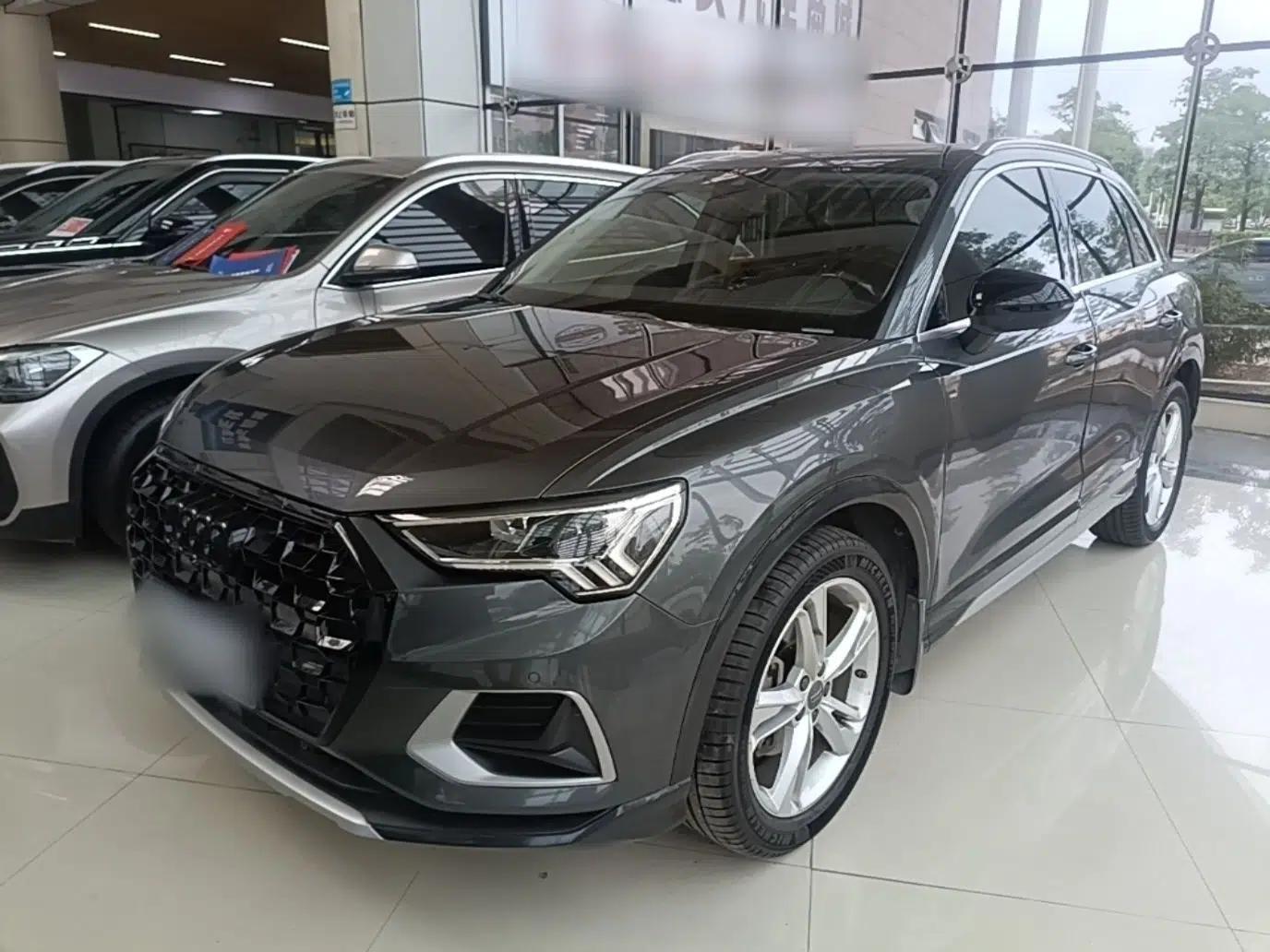 Audi Q3 2019 40 TFSI Fashionable and Elegant Model — миниатюра 1