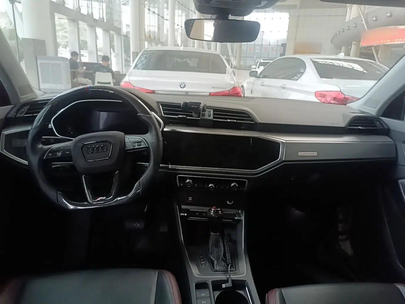 Audi Q3 2019 40 TFSI Fashionable and Elegant Model — миниатюра 12