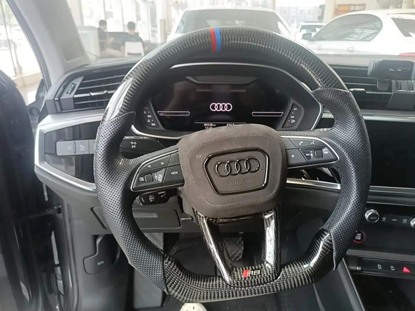 Audi Q3 2019 40 TFSI Fashionable and Elegant Model — миниатюра 13